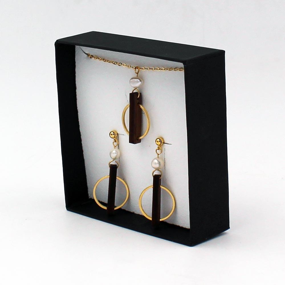 Pearl & Walnut Jewellery Set view 2