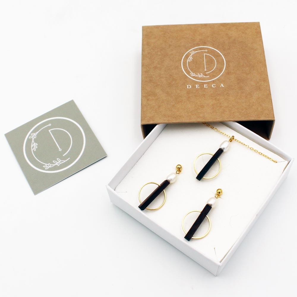 Pearl & Walnut Jewellery Set
