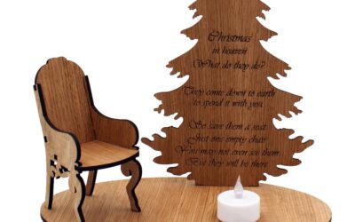 Empty Chair Christmas with the Christmas in Heaven poem. A beautiful remembrance gift made in Ireland by Caulfield Boards, from Oak Veneer, includes battery operated tealight