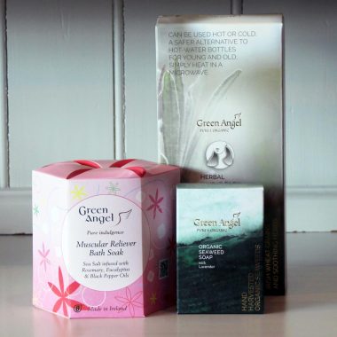 Organic Muscular Reliever Gift Set, suitable for men and women, bath soak, herbal heat pack, soap. Made by Green Angel, Ireland