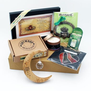 Claddagh Gift Set for Women. Claddagh is the Irish symbol for 'Love, Loyalty and Friendship. 6 beautiful gifts made in Ireland.